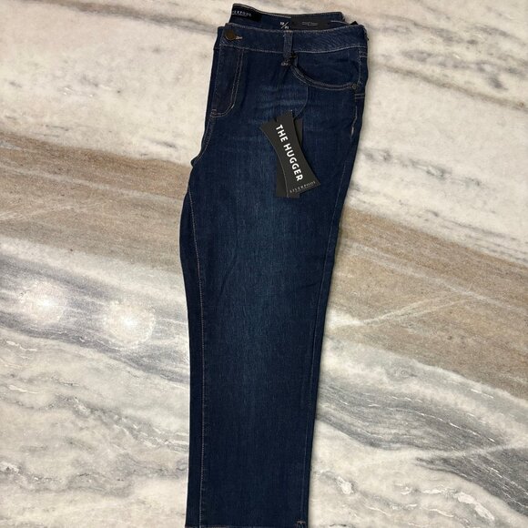 NWT Liverpool Jeans Company The Hugger Milly 4-Way Stretch Denim Capri 12/31 - Picture 2 of 12